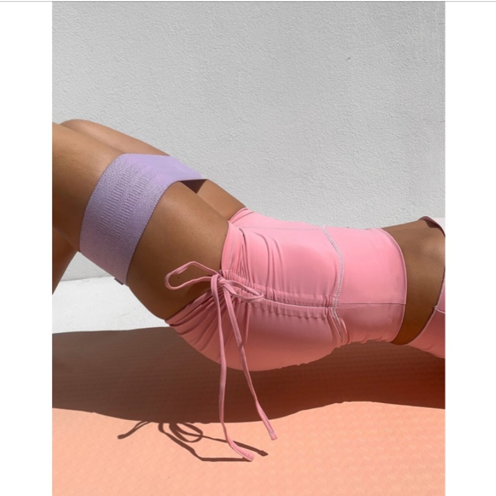 Pink ruched shorts - Picture 4 of 6